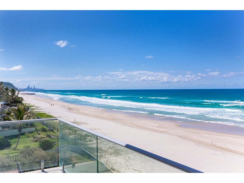 225 Jefferson Lane, Palm Beach QLD 4221