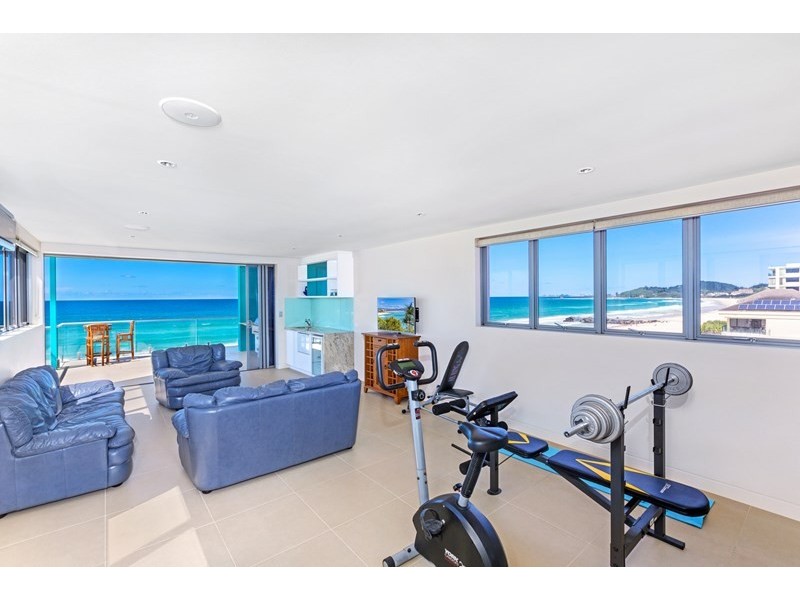 225 Jefferson Lane, Palm Beach QLD 4221