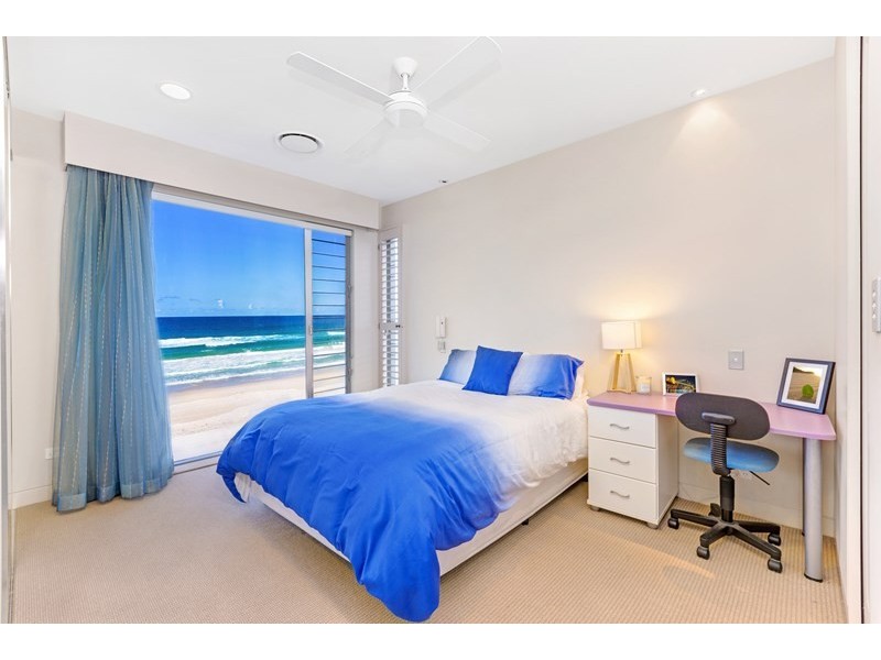 225 Jefferson Lane, Palm Beach QLD 4221