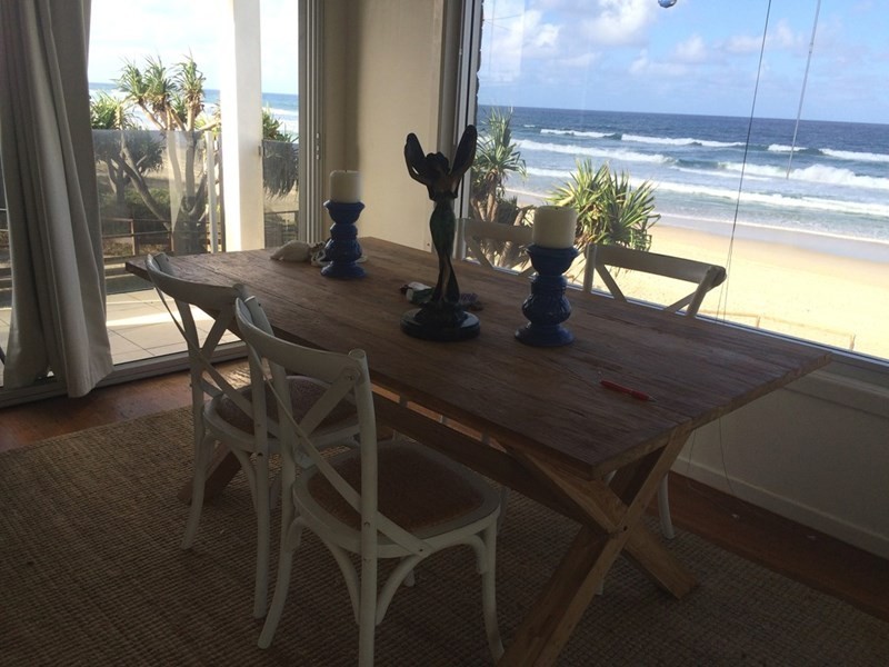 000 Surf Street, Mermaid Beach QLD 4218