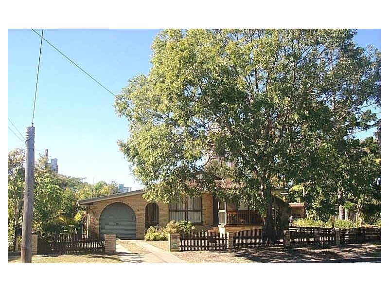 48 Karina Crescent, Broadbeach Waters QLD 4218