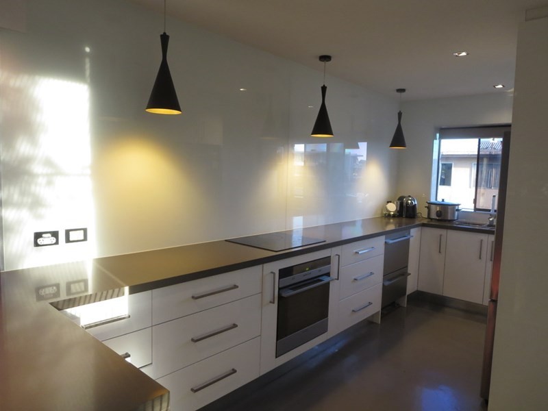 1/2263 Gold Coast Highway, Mermaid Beach QLD 4218