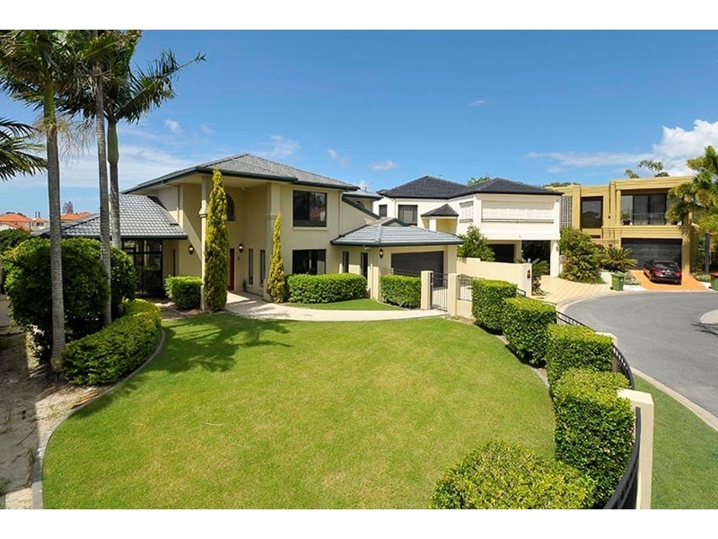 135/40 Cotlew Street E, Southport QLD 4215