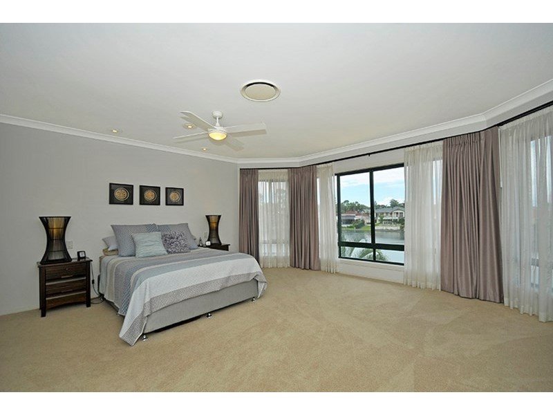 135/40 Cotlew Street E, Southport QLD 4215