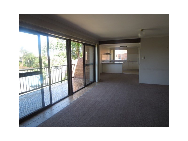 5/17 Duet Drive, Mermaid Waters QLD 4218