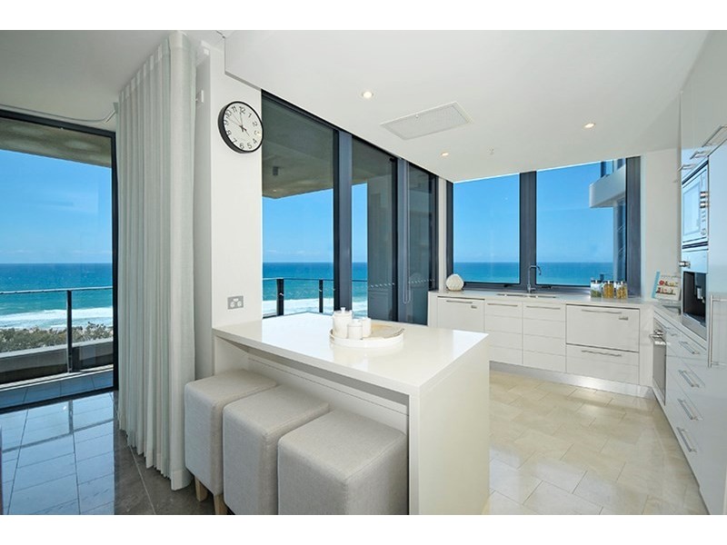 32/173 Old Burleigh Road, Broadbeach QLD 4218