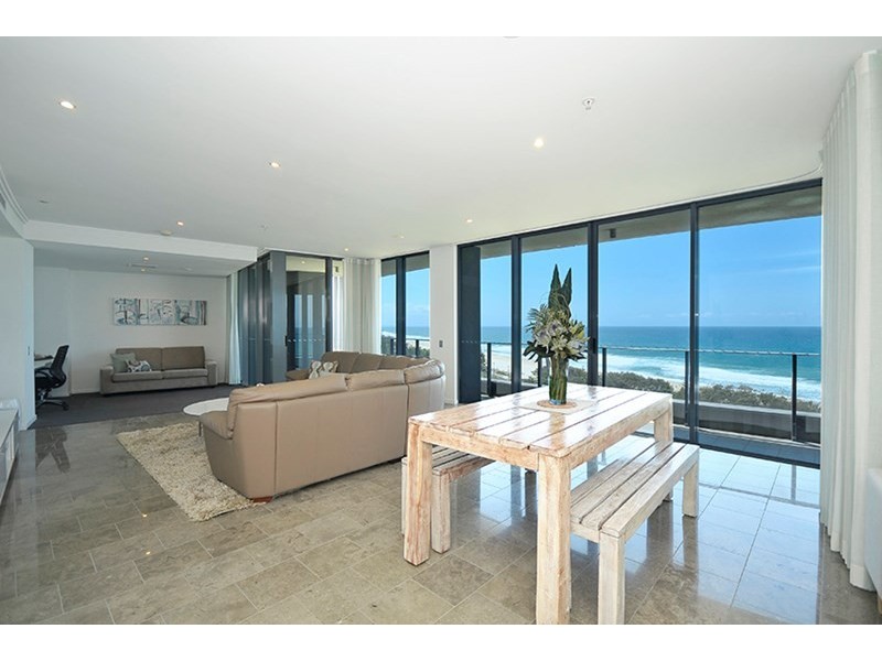 32/173 Old Burleigh Road, Broadbeach QLD 4218