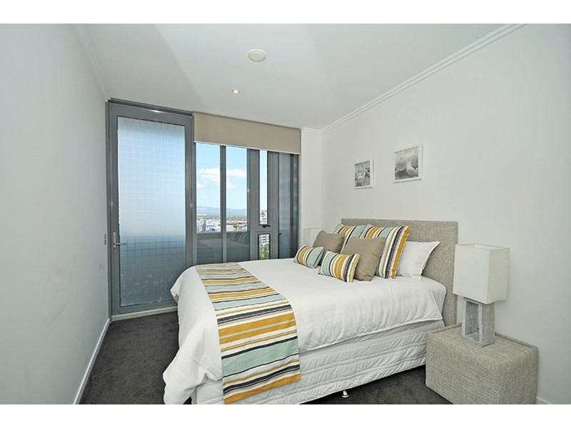 32/173 Old Burleigh Road, Broadbeach QLD 4218