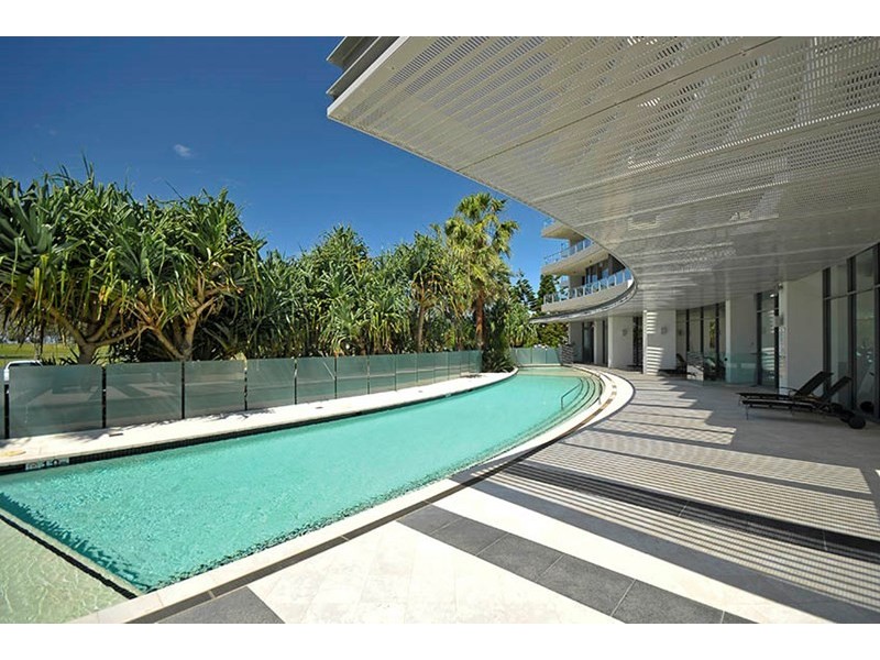 32/173 Old Burleigh Road, Broadbeach QLD 4218