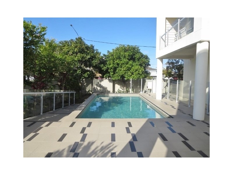 2304 Gold Coast Highway, Mermaid Beach QLD 4218