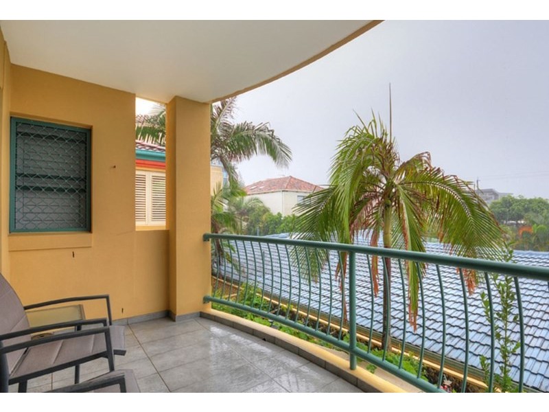 5/11 Sunbrite Avenue, Mermaid Beach QLD 4218