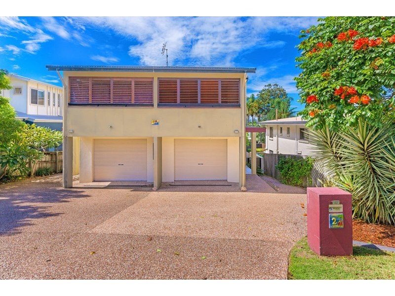 2/11 Cherub Street, Tugun QLD 4224