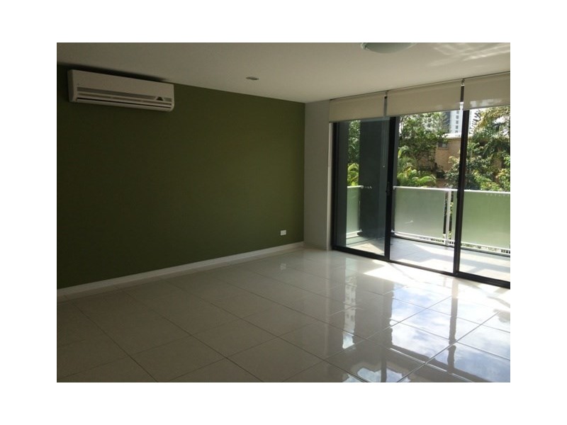 Unit 5/3 Beach Parade, Broadbeach QLD 4218