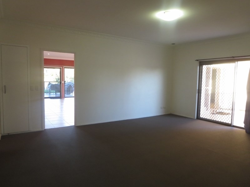 10 Australis Court, Mermaid Waters QLD 4218