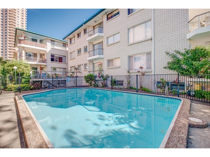 3/141 Surf Parade, Broadbeach QLD 4218