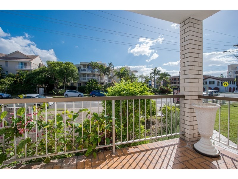 3/141 Surf Parade, Broadbeach QLD 4218