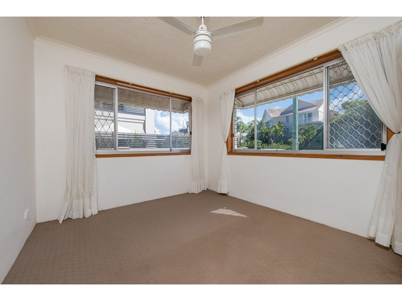 3/141 Surf Parade, Broadbeach QLD 4218