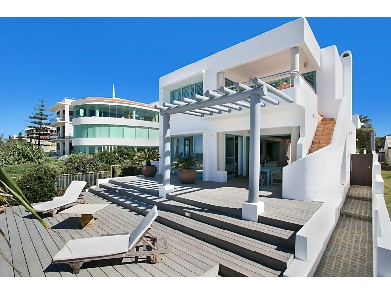 61 Albatross Avenue, Mermaid Beach QLD 4218