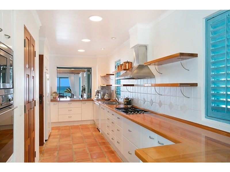 61 Albatross Avenue, Mermaid Beach QLD 4218