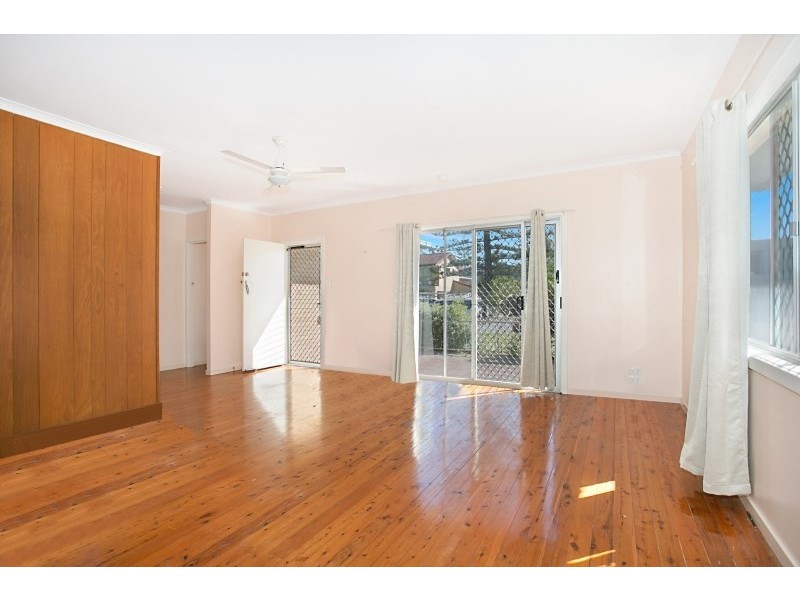 34 Dudley Street, Mermaid Beach QLD 4218