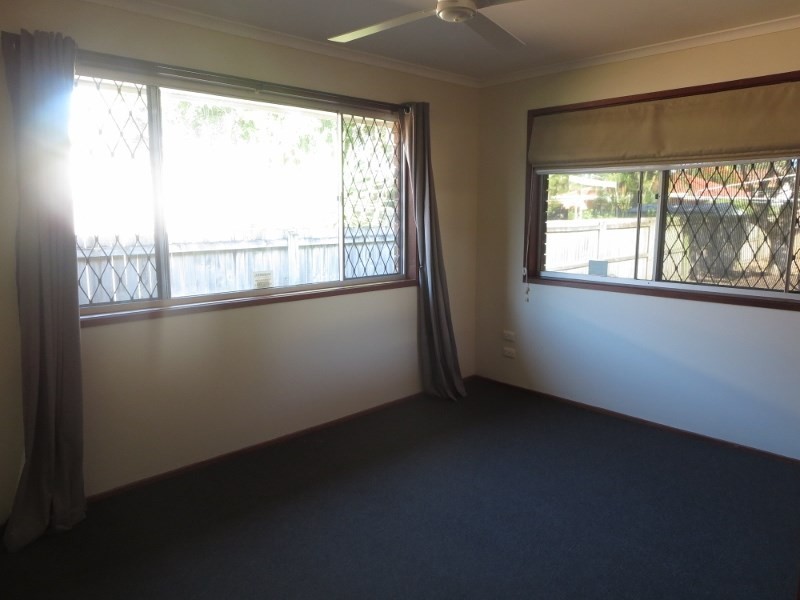 5 Binnacle Court, Mermaid Waters QLD 4218