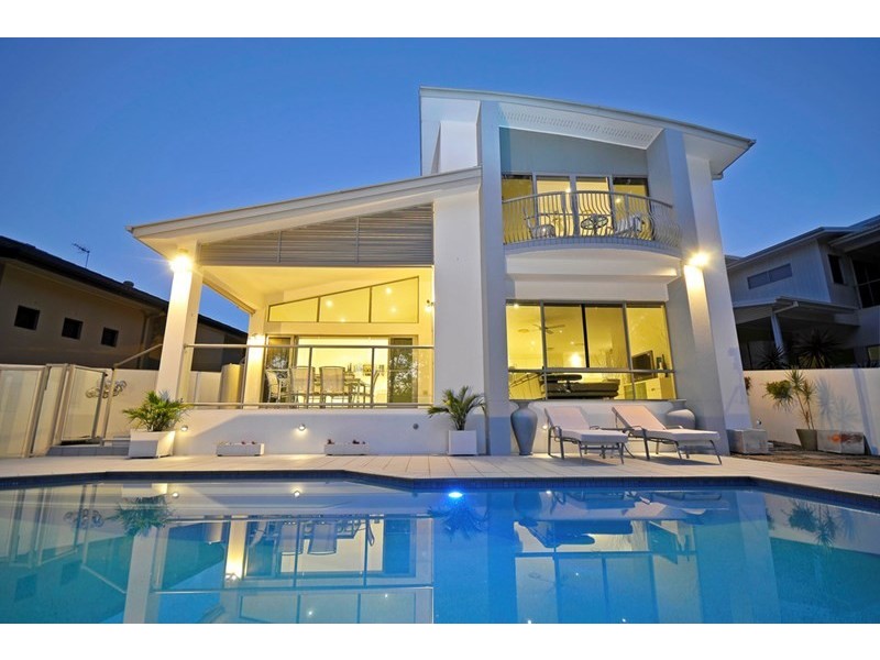 15 Corvus Way, Robina QLD 4226