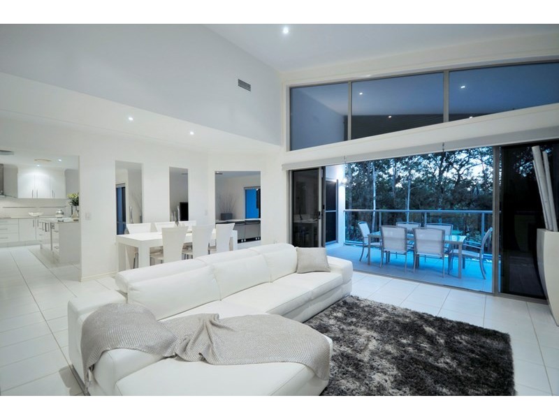 15 Corvus Way, Robina QLD 4226