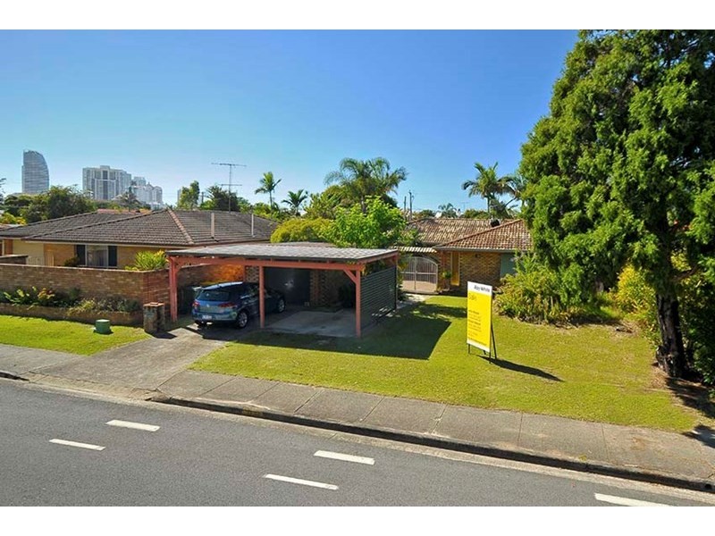 142 Sunshine Boulevard, Mermaid Waters QLD 4218