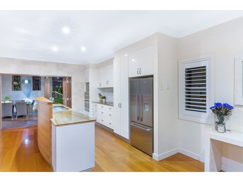 22 Jefferson Lane, Palm Beach QLD 4221