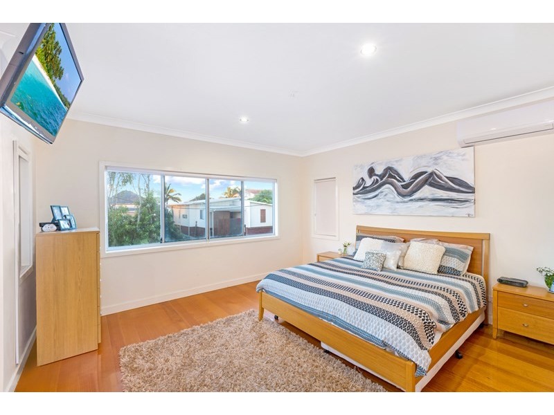 22 Jefferson Lane, Palm Beach QLD 4221