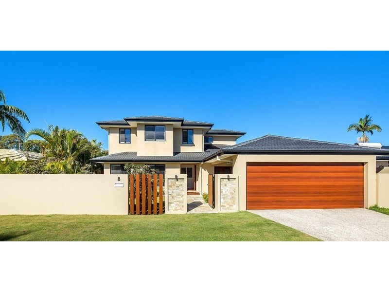 8 Dabchick Drive, Burleigh Waters QLD 4220