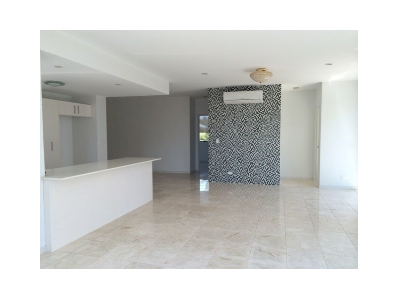 7/3 Beach Parade, Surfers Paradise QLD 4217