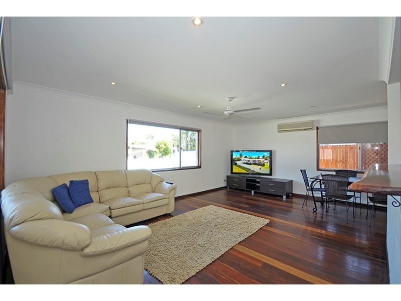 20 Boongala Road, Broadbeach Waters QLD 4218