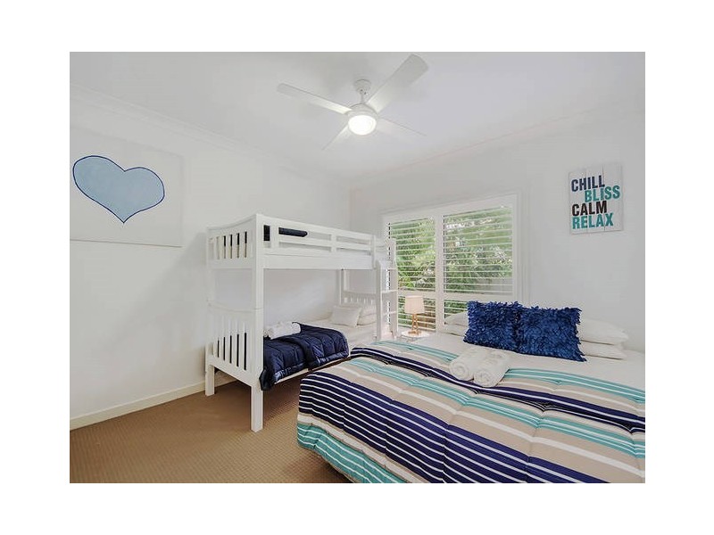 10 Allambi Avenue, Broadbeach Waters QLD 4218
