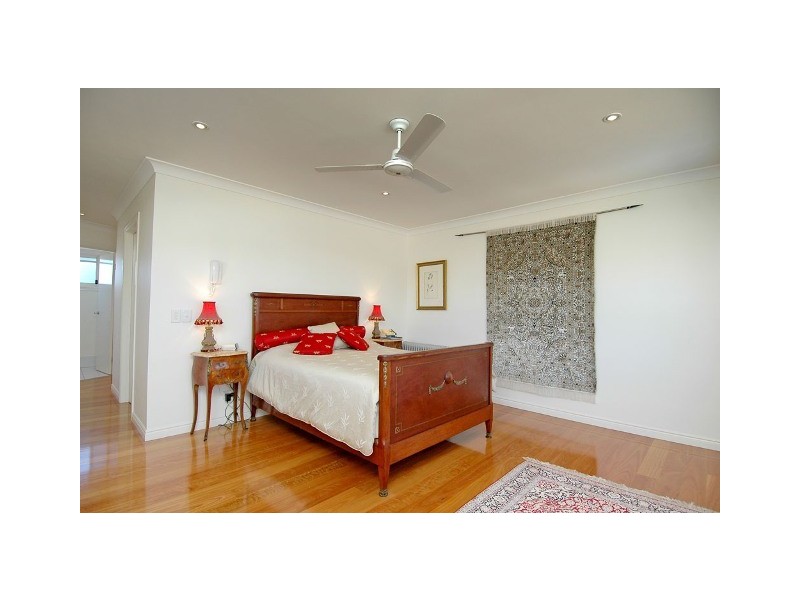 Mermaid Beach QLD 4218