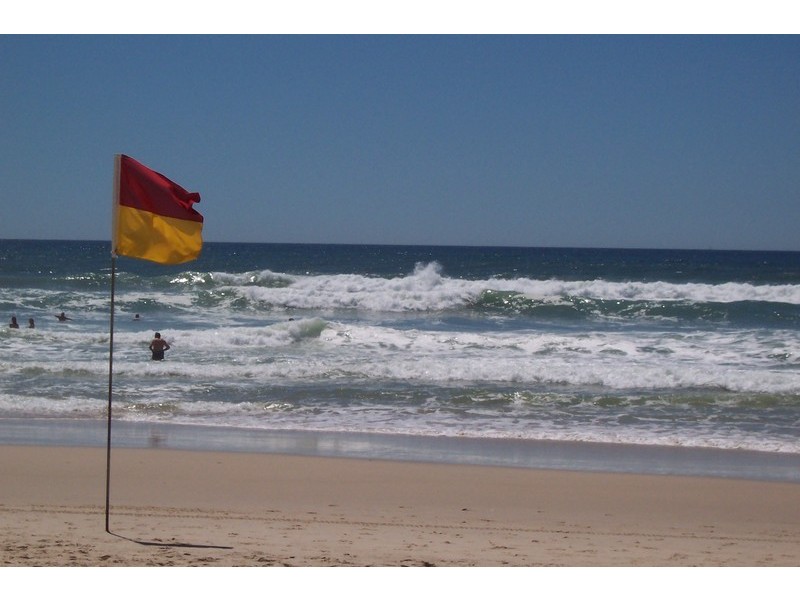 8 Sunbrite Avenue, Mermaid Beach QLD 4218