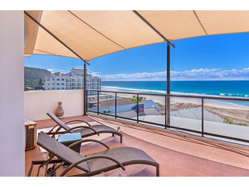 5/3 Twenty Seventh Avenue, Palm Beach QLD 4221