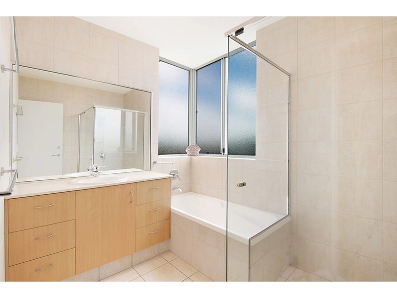 5/3 Twenty Seventh Avenue, Palm Beach QLD 4221