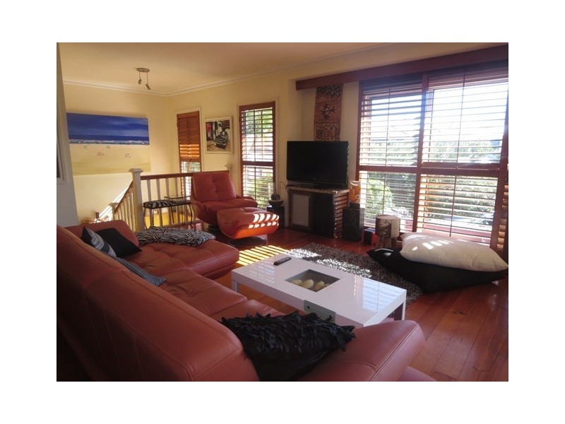 12 Seabeach Avenue, Mermaid Beach QLD 4218