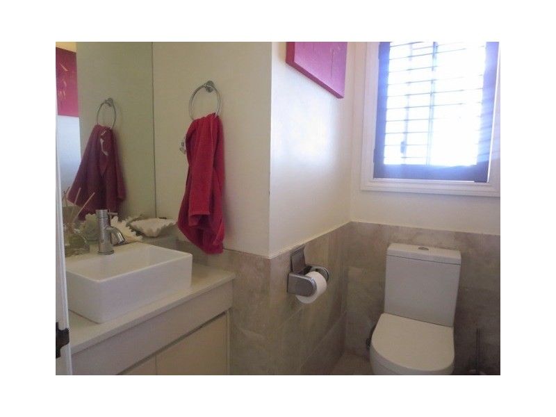 12 Seabeach Avenue, Mermaid Beach QLD 4218