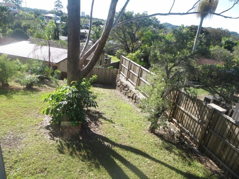 5 Larentia Street, Currumbin Waters QLD 4223