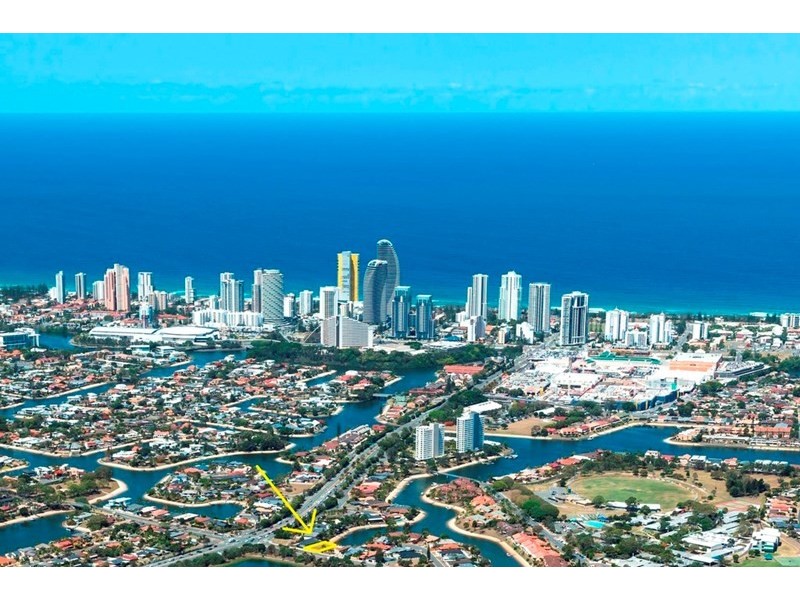 184 Rio Vista Boulevard, Mermaid Waters QLD 4218