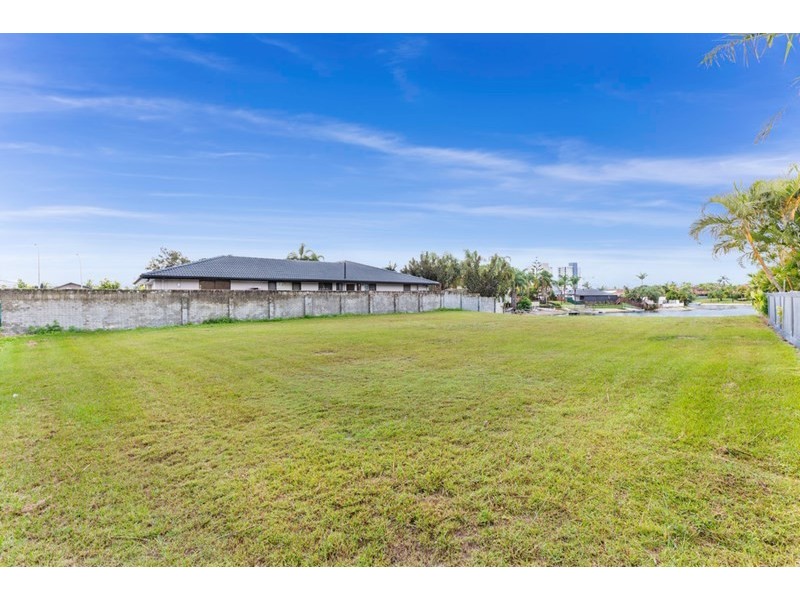 184 Rio Vista Boulevard, Mermaid Waters QLD 4218