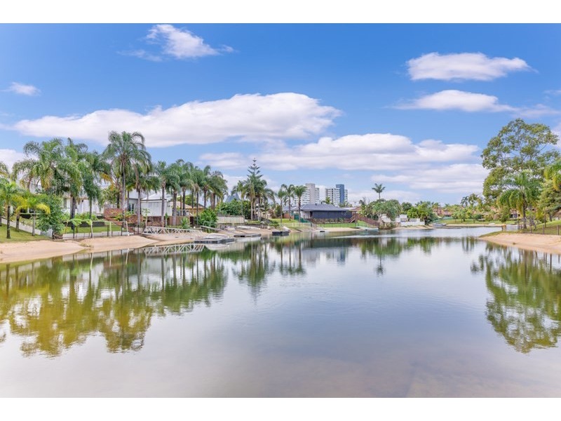 184 Rio Vista Boulevard, Mermaid Waters QLD 4218