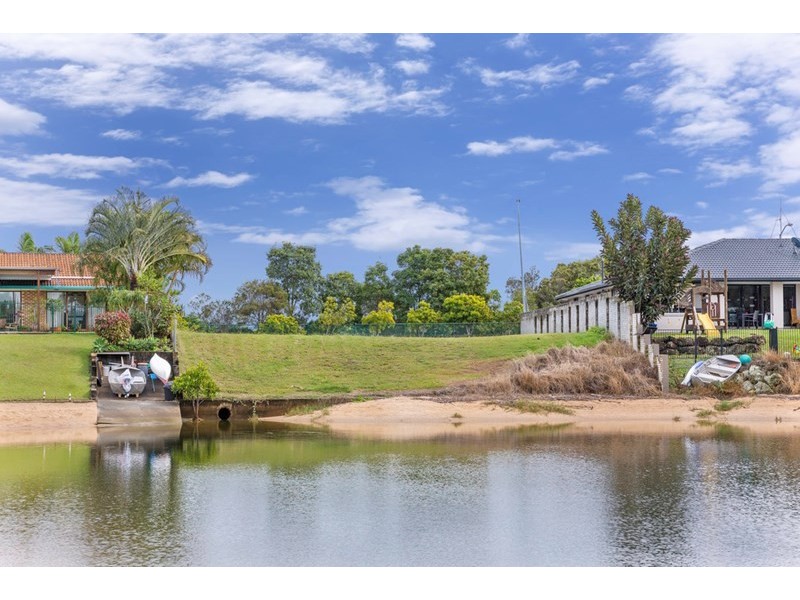 184 Rio Vista Boulevard, Mermaid Waters QLD 4218