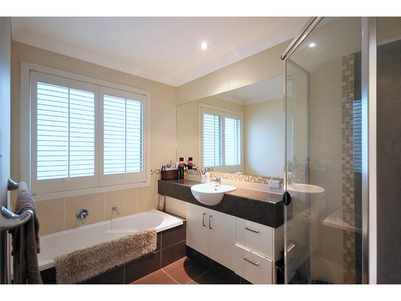 18 Banjo Crescent, Gilston QLD 4211