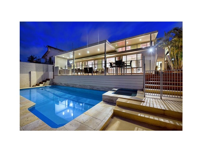 44 Cypress Drive, Broadbeach Waters QLD 4218