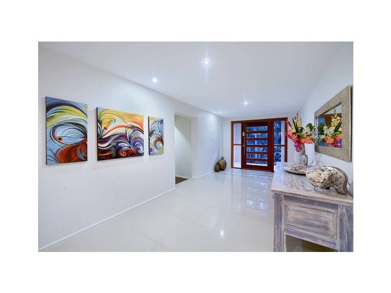 44 Cypress Drive, Broadbeach Waters QLD 4218