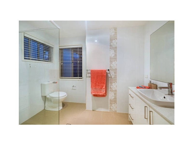 44 Cypress Drive, Broadbeach Waters QLD 4218