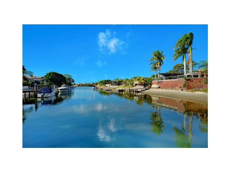 44 Cypress Drive, Broadbeach Waters QLD 4218